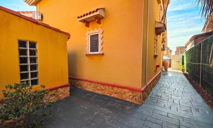 Wederverkoop - Villa - Guardamar del Segura - EL RASO