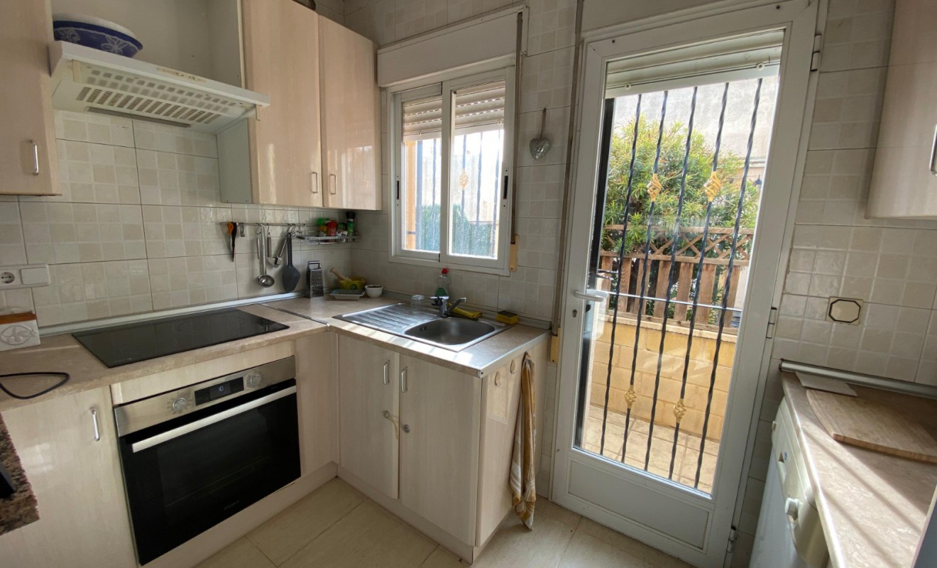 Wederverkoop - Chalet independiente - Polop - Alberca