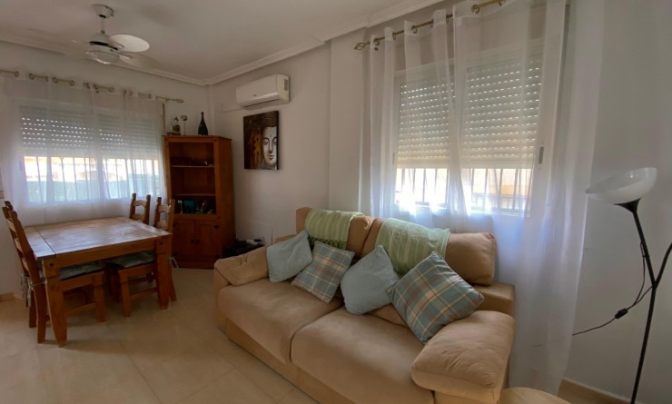 Wederverkoop - Chalet independiente - Polop - Alberca