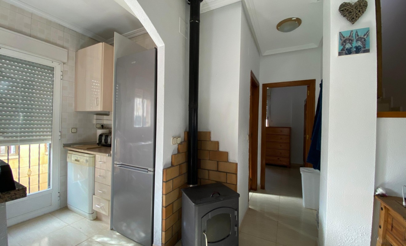 Wederverkoop - Chalet independiente - Polop - Alberca