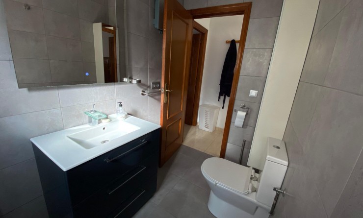 Wederverkoop - Chalet independiente - Polop - Alberca