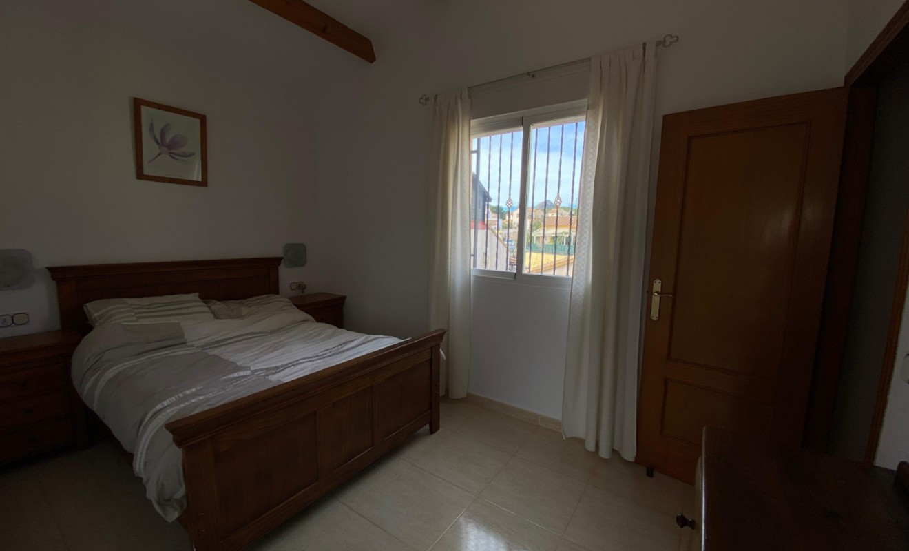 Wederverkoop - Chalet independiente - Polop - Alberca