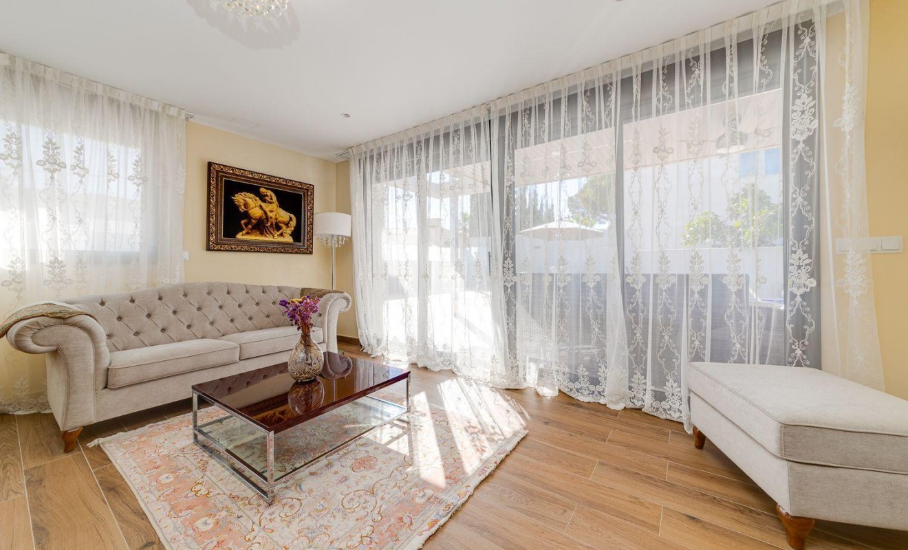 Wederverkoop - Villa - Torrevieja - Los balcones