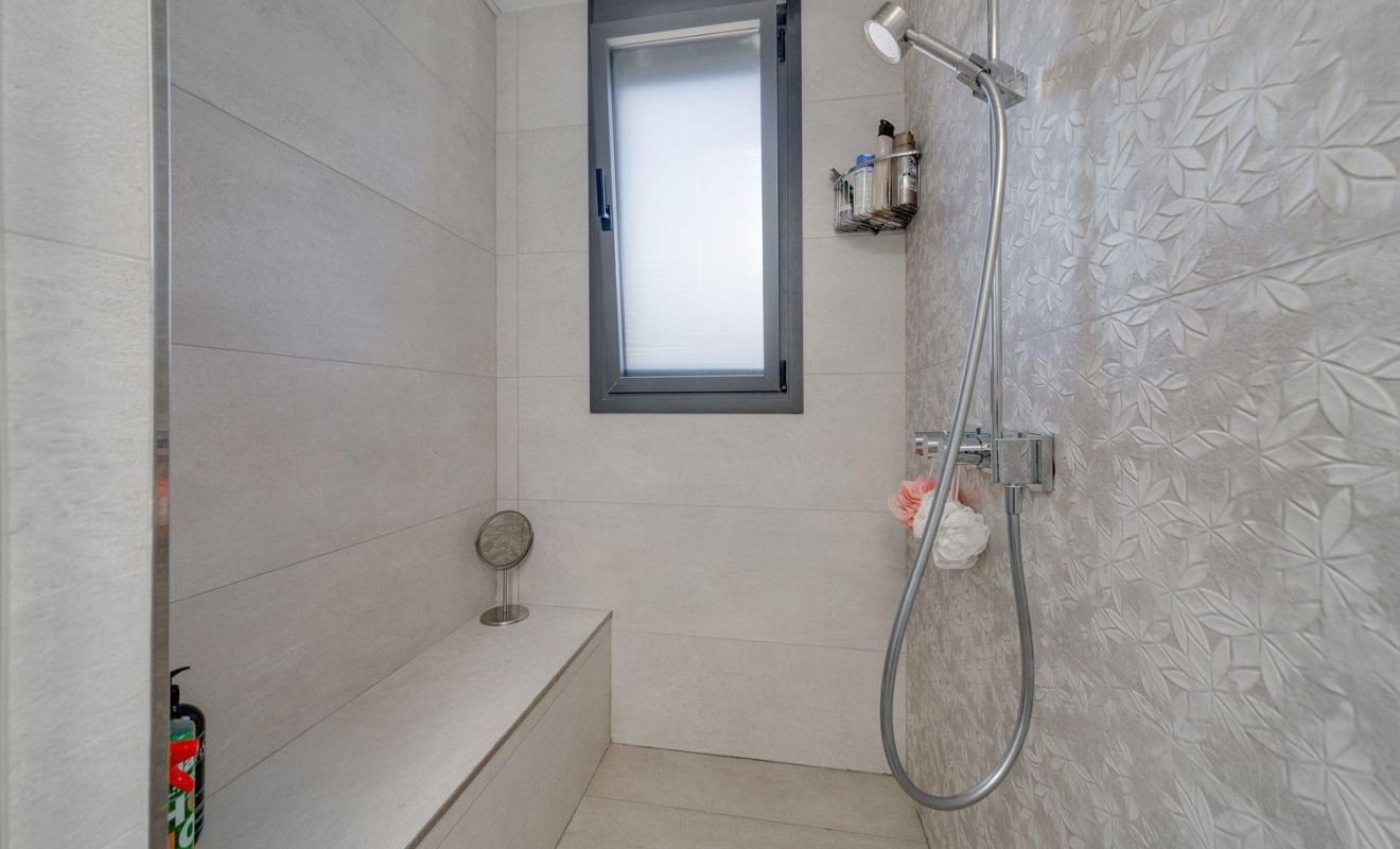 Wederverkoop - Villa - Torrevieja - Los balcones