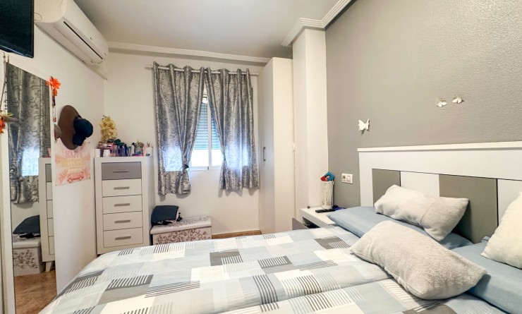 Sale - Apartment / flat - Torrevieja - torrevieja