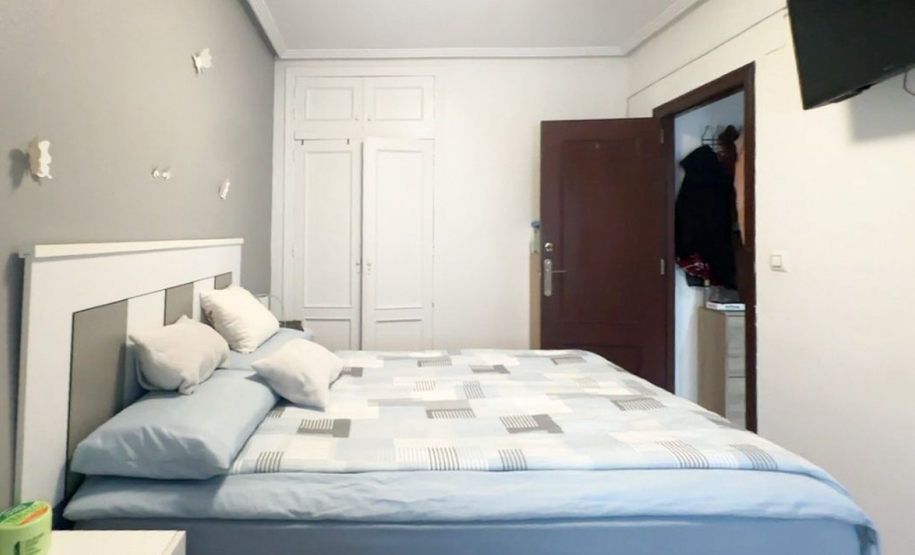 Sale - Apartment / flat - Torrevieja - torrevieja