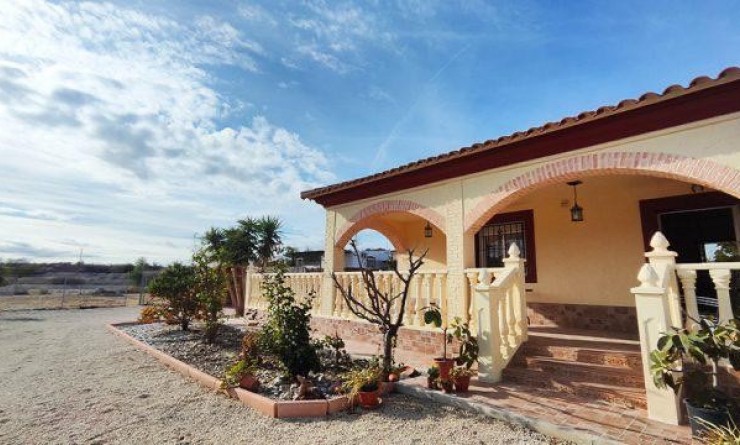 Sale - 5. Finca / Country Property - Fortuna
