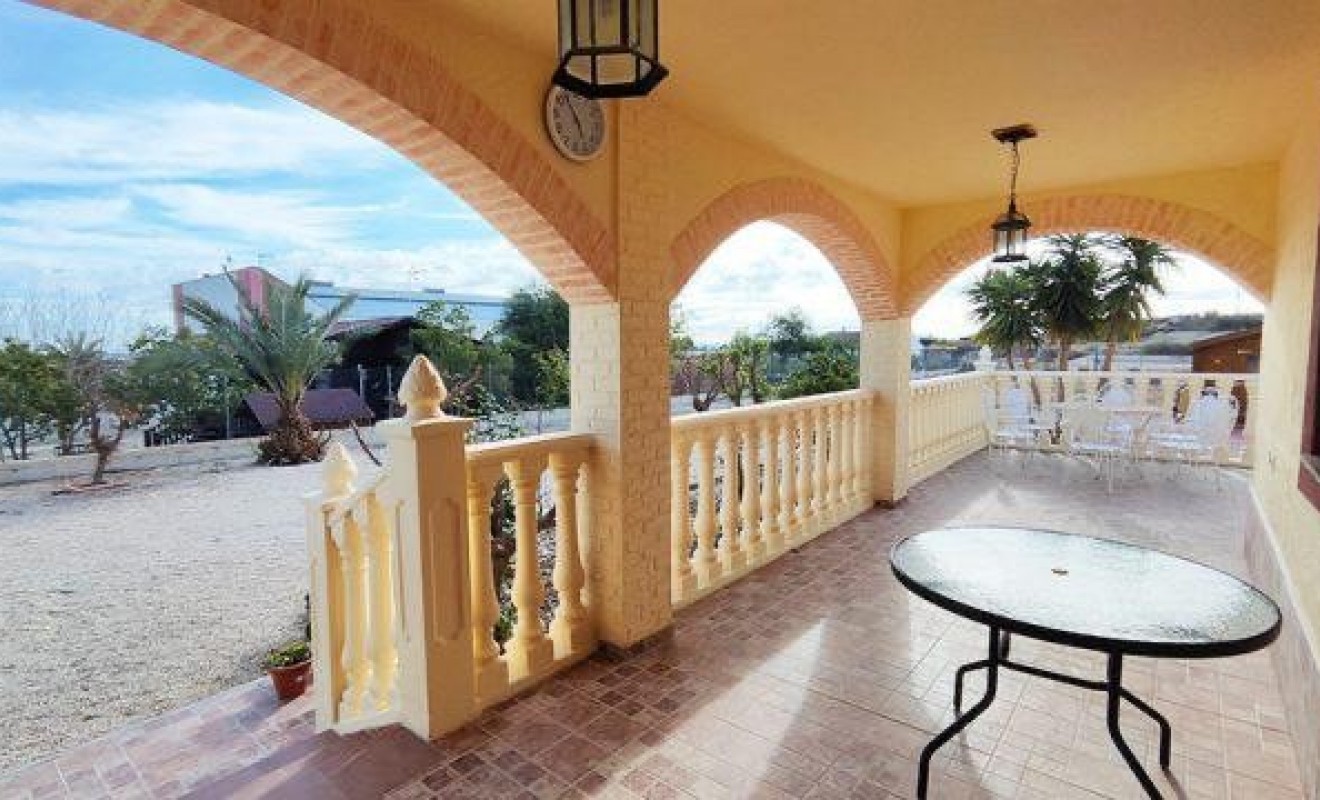Sale - 5. Finca / Country Property - Fortuna
