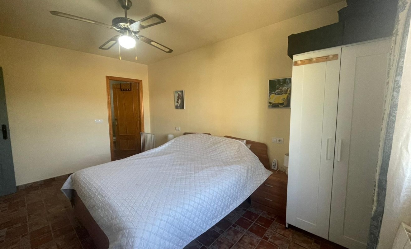Sale - 5. Finca / Country Property - Fortuna