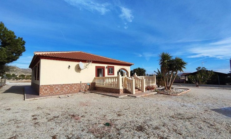 Sale - 5. Finca / Country Property - Fortuna