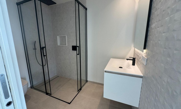 Sale - Apartamento - Orihuela Costa - Las Colinas Golf