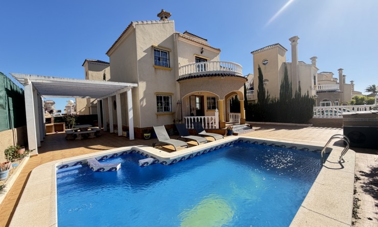 Wederverkoop - Villa - Villamartín