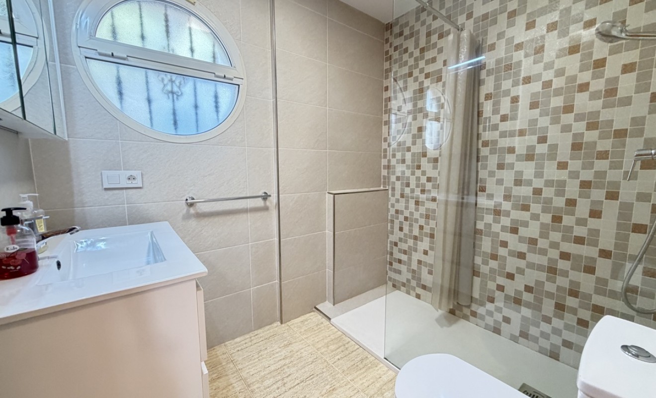 Wederverkoop - Villa - Villamartín