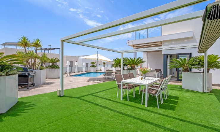 Wederverkoop - Villa - Orihuela Costa - Villamartín