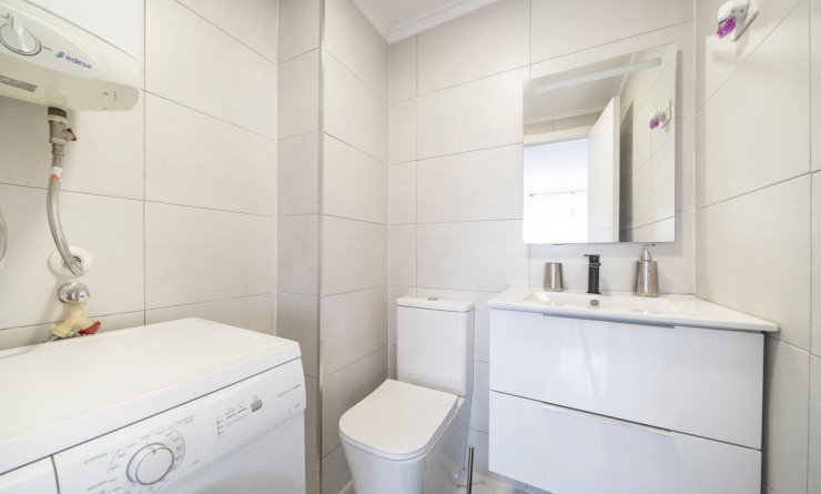 Wederverkoop - Flat - Orihuela Costa - Punta Prima