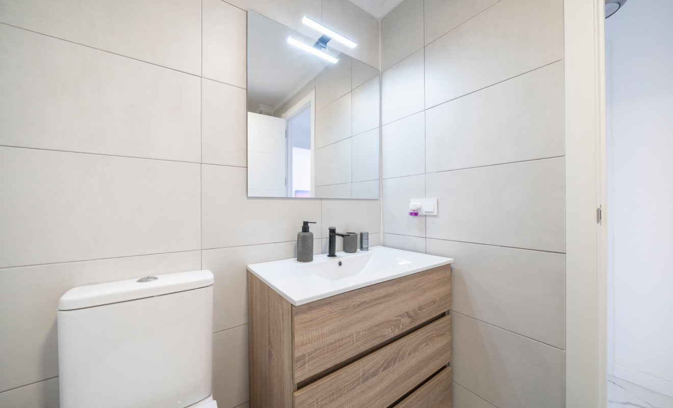 Wederverkoop - Flat - Orihuela Costa - Punta Prima