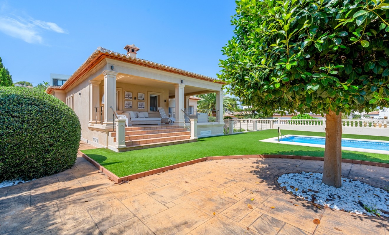 Sale - Villa - Benissa