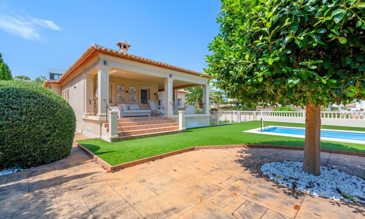 Sale - Villa - Benissa
