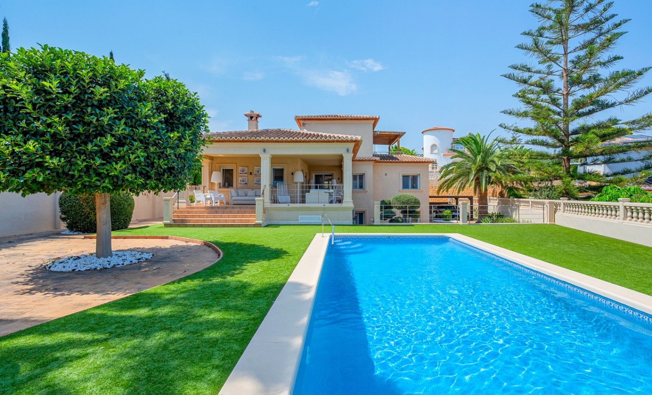 Sale - Villa - Benissa