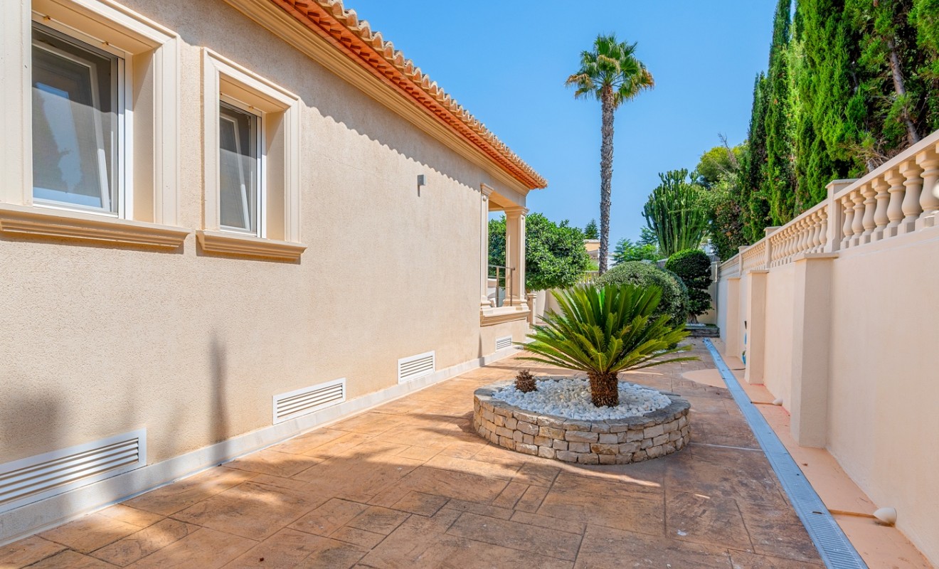 Sale - Villa - Benissa