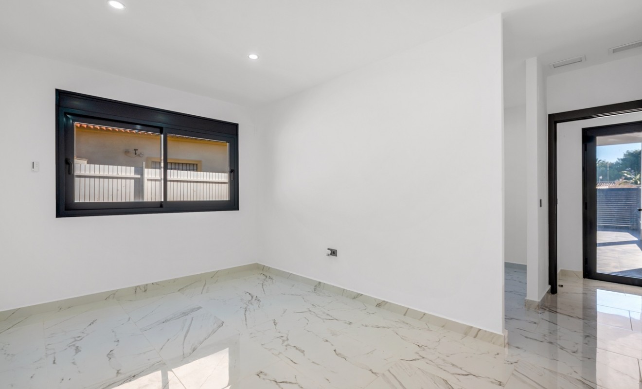 Sale - Villa - Campoamor