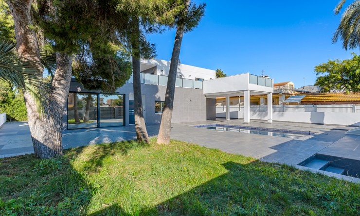 Sale - Villa - Campoamor