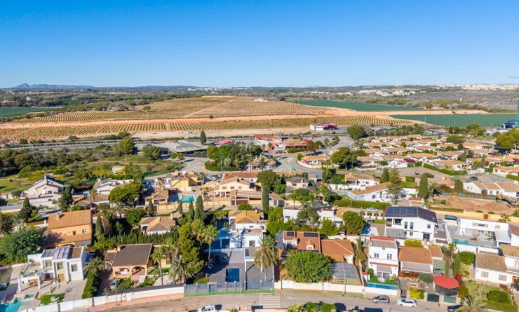 Sale - Villa - Campoamor