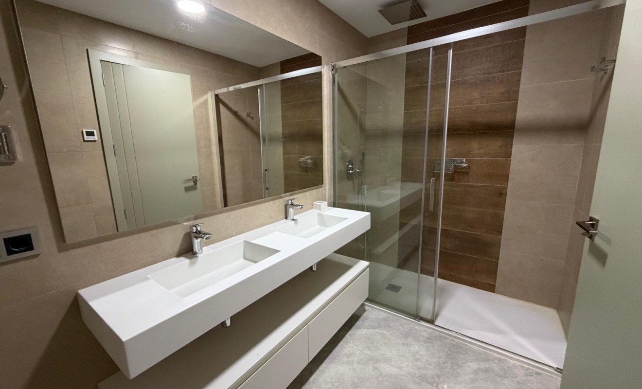 Wederverkoop - Apartment / flat - Benidorm - Zona de Poniente