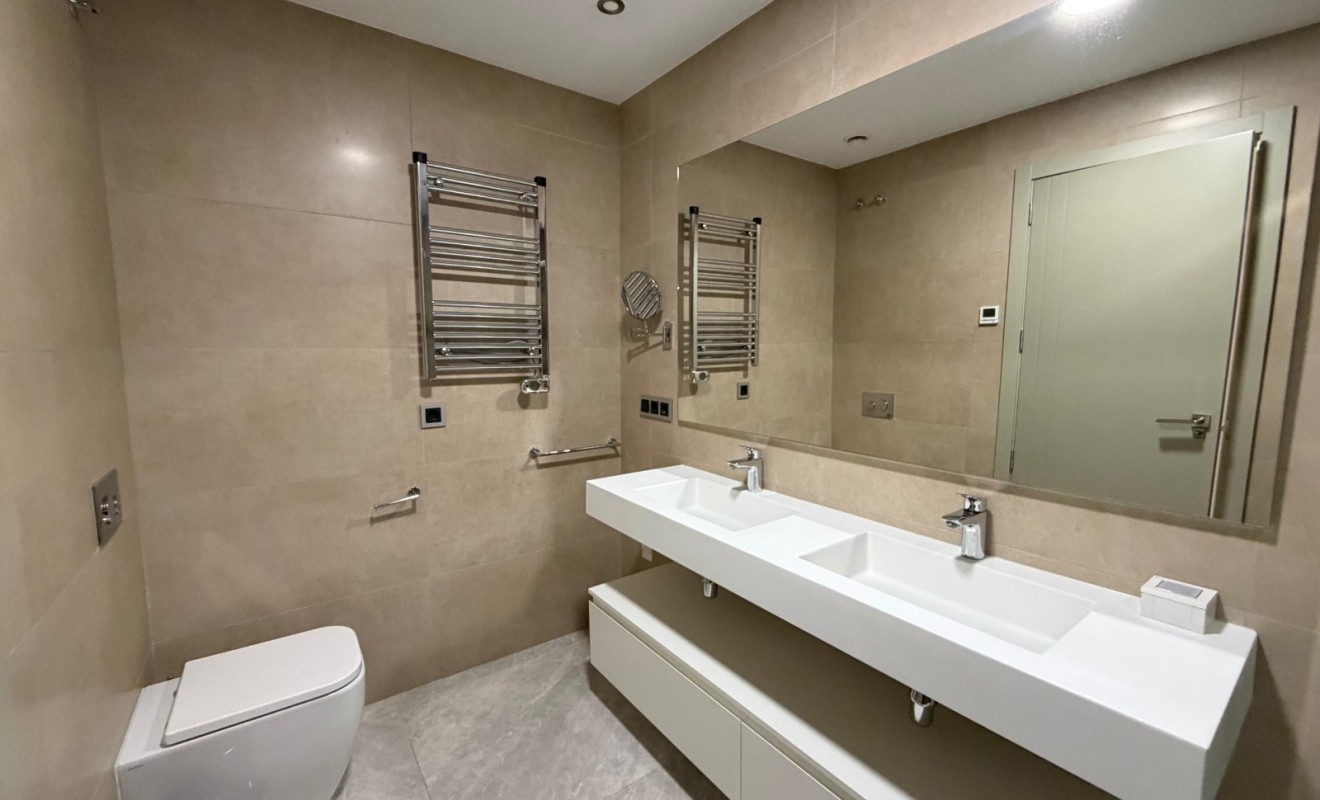 Wederverkoop - Apartment / flat - Benidorm - Zona de Poniente