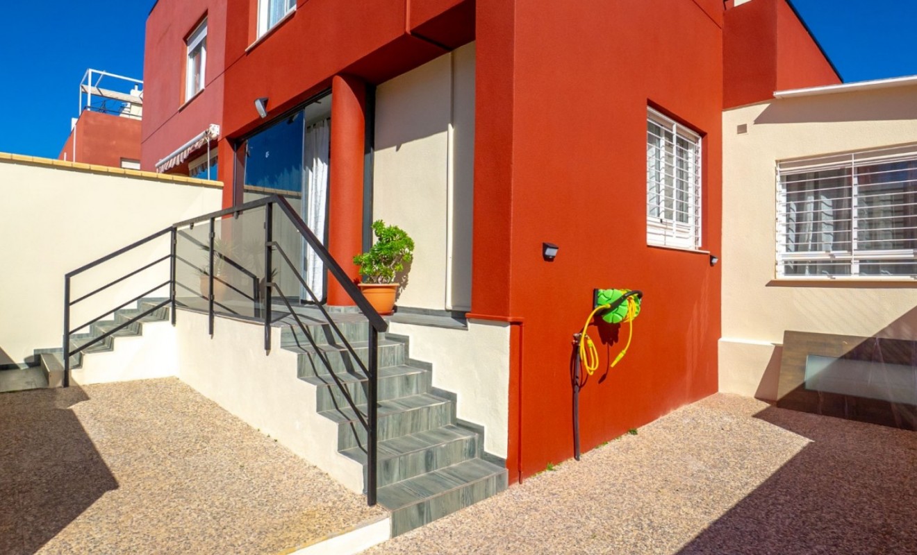 Sale - Townhouse - Orihuela Costa - Villamartín