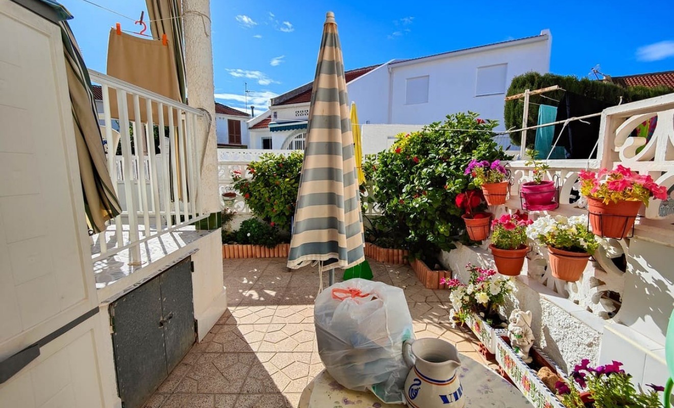 Wederverkoop - Herenhuis - Torrevieja - Aguas Nuevas - Sector 25