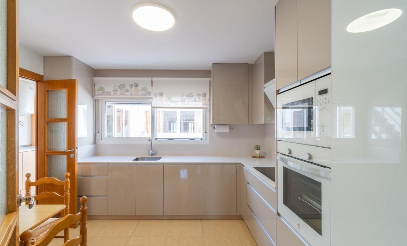 Wederverkoop - Rijwoning - Orihuela - Desamparados-Hurchillo-Torremendo