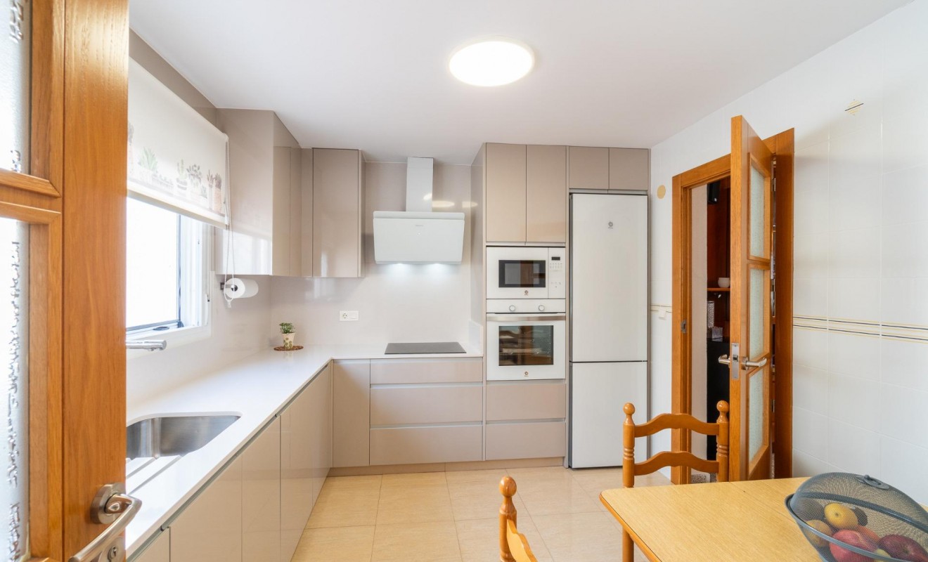 Wederverkoop - Rijwoning - Orihuela - Desamparados-Hurchillo-Torremendo