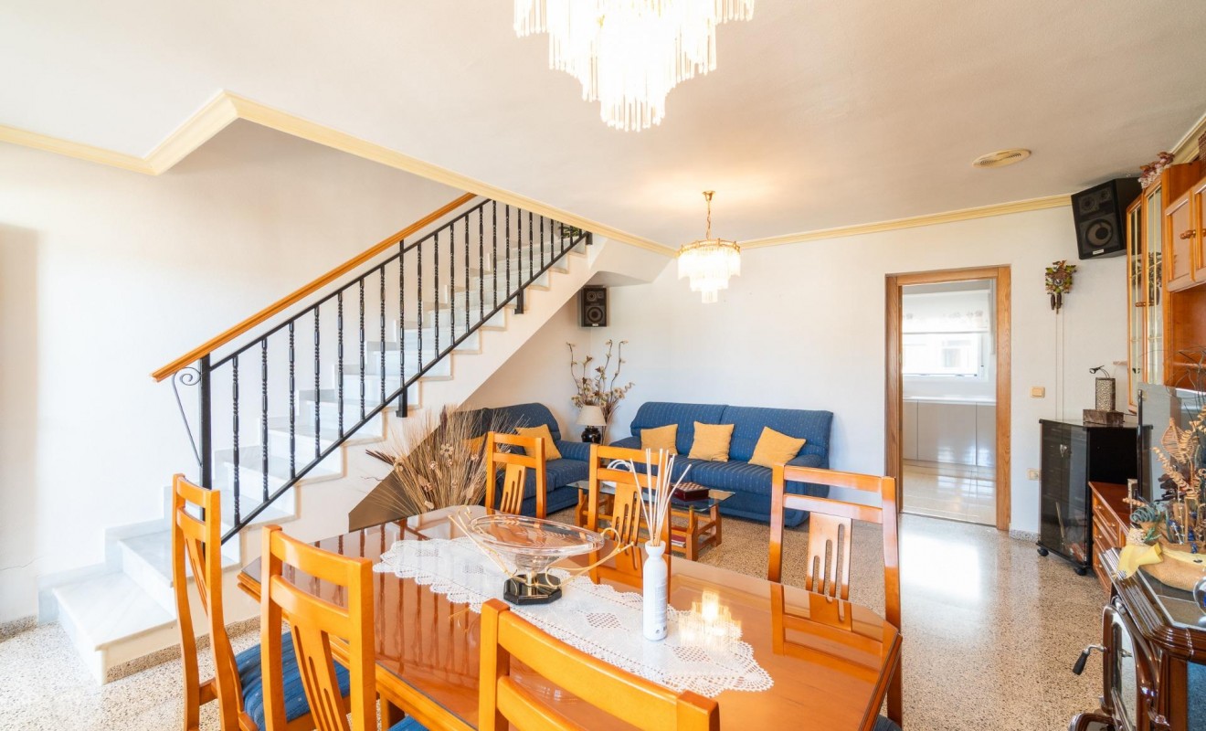 Wederverkoop - Rijwoning - Orihuela - Desamparados-Hurchillo-Torremendo