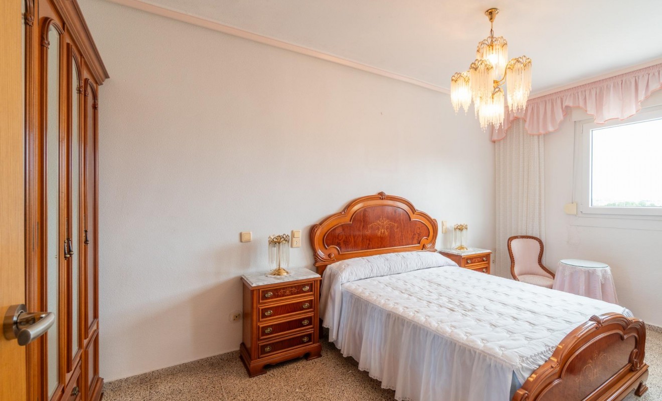 Wederverkoop - Rijwoning - Orihuela - Desamparados-Hurchillo-Torremendo