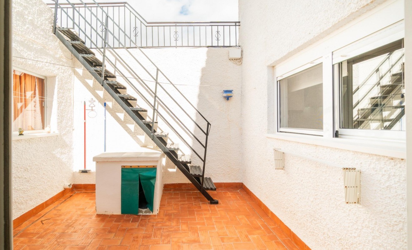 Wederverkoop - Rijwoning - Orihuela - Desamparados-Hurchillo-Torremendo