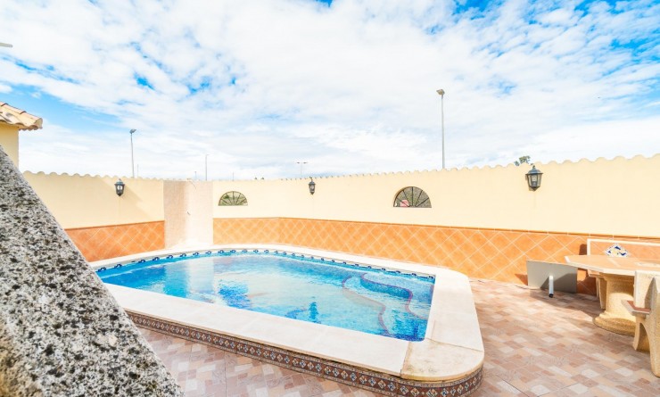 Wederverkoop - Rijwoning - Orihuela - Desamparados-Hurchillo-Torremendo