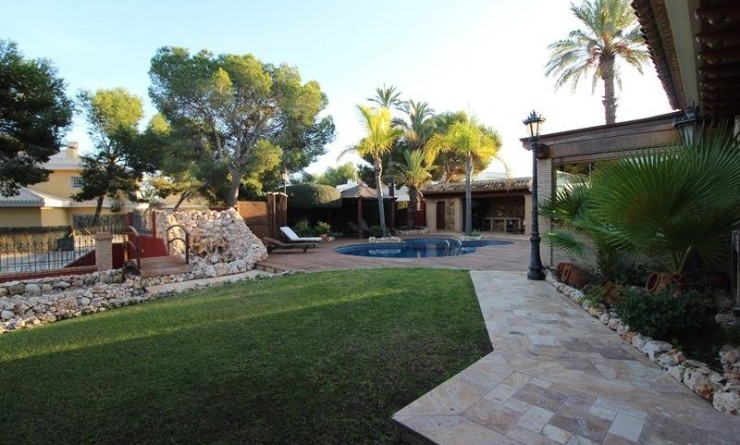 Wederverkoop - Villa - Orihuela - Campoamor