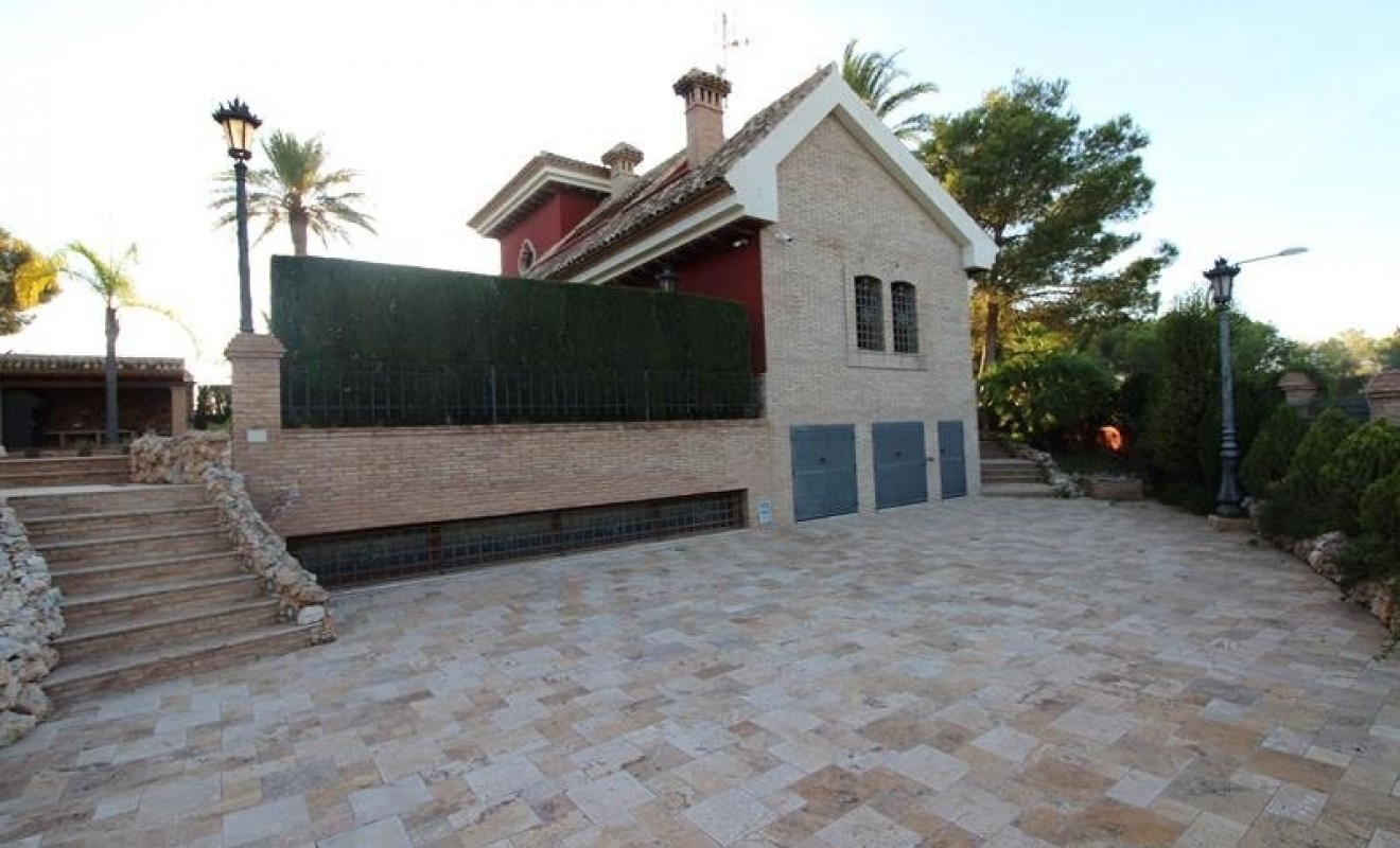 Wederverkoop - Villa - Orihuela - Campoamor