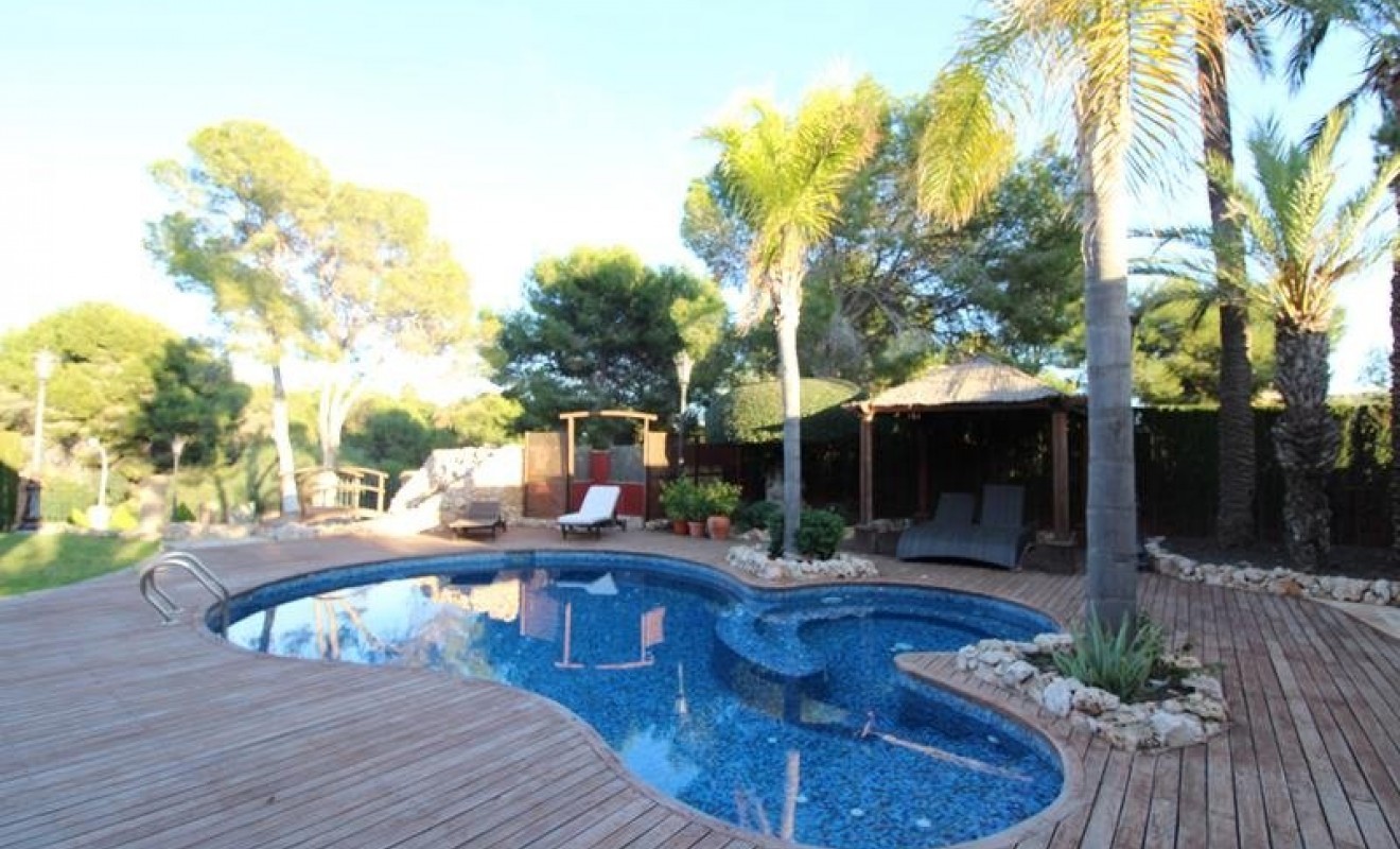 Wederverkoop - Villa - Orihuela - Campoamor