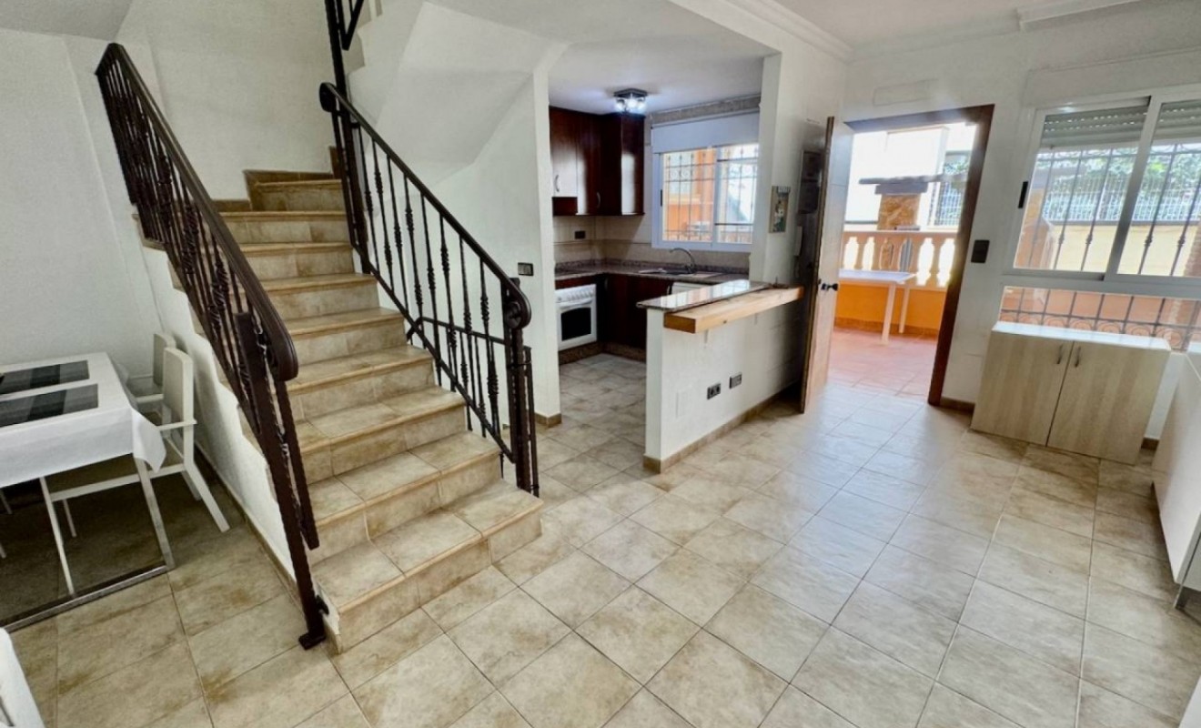 Wederverkoop - Herenhuis - Guardamar del Segura - Urbanizaciones