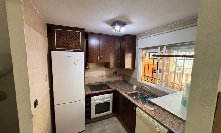 Wederverkoop - Herenhuis - Guardamar del Segura - Urbanizaciones