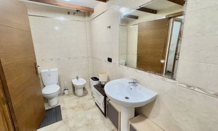 Wederverkoop - Herenhuis - Guardamar del Segura - Urbanizaciones