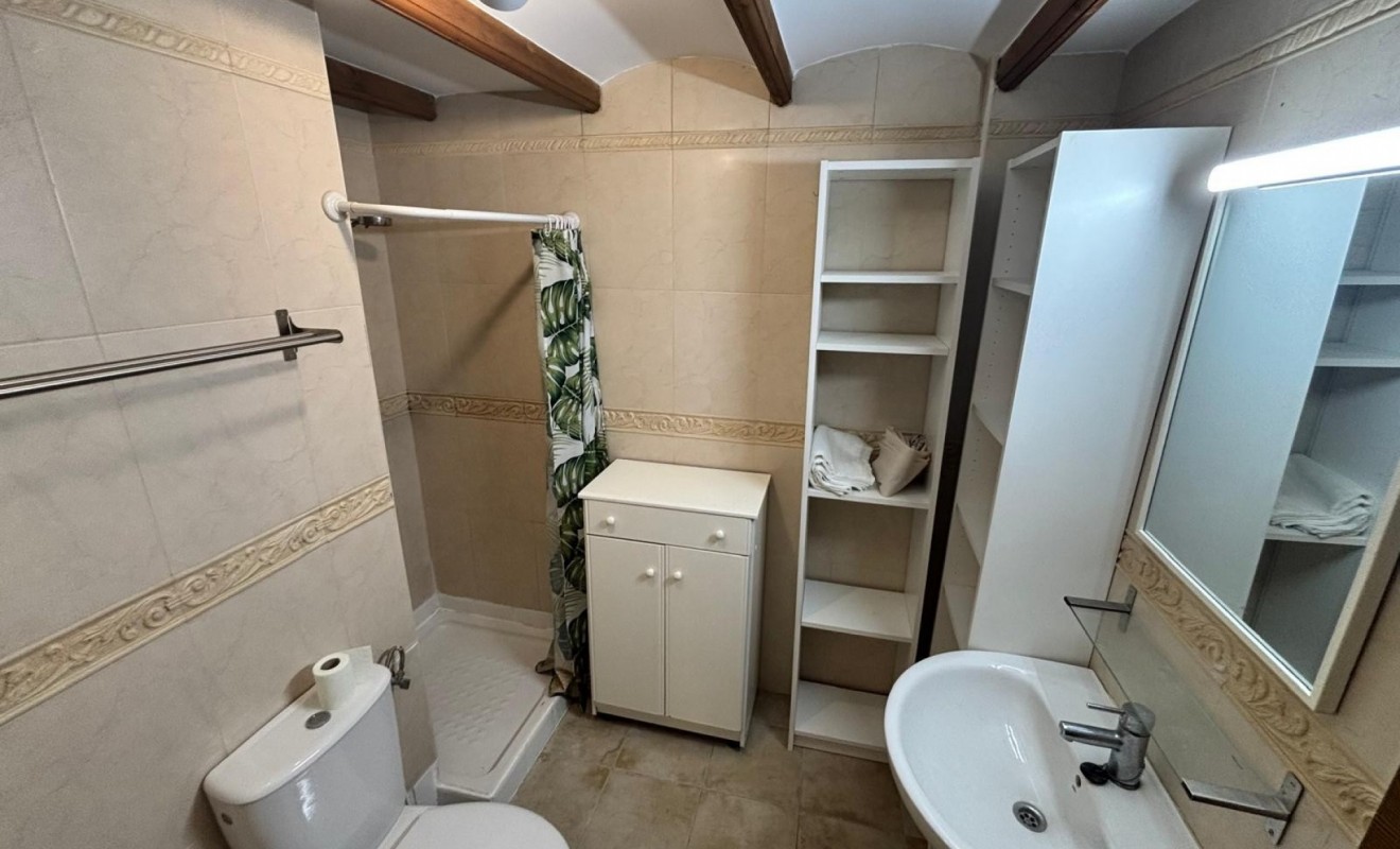 Wederverkoop - Herenhuis - Guardamar del Segura - Urbanizaciones