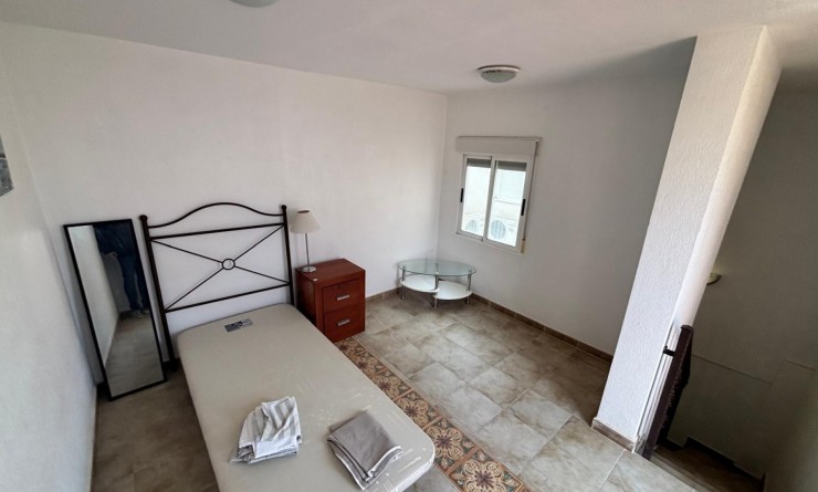 Wederverkoop - Herenhuis - Guardamar del Segura - Urbanizaciones