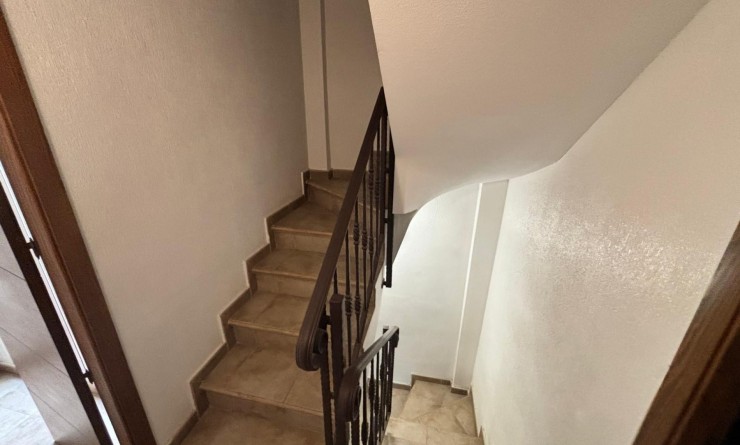 Wederverkoop - Herenhuis - Guardamar del Segura - Urbanizaciones