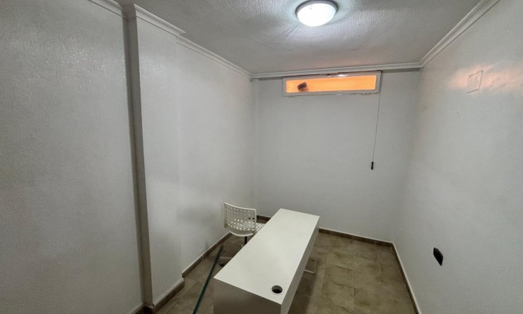 Wederverkoop - Herenhuis - Guardamar del Segura - Urbanizaciones