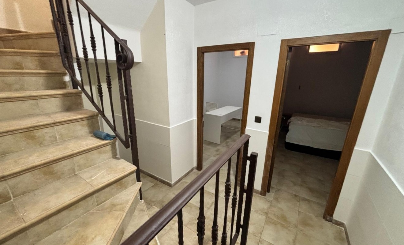 Wederverkoop - Herenhuis - Guardamar del Segura - Urbanizaciones