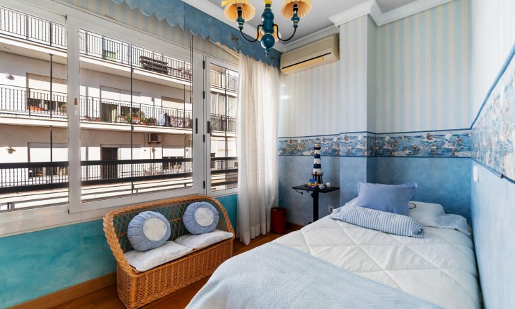 Revente - Apartamento - Torrevieja - Piscinas naturales