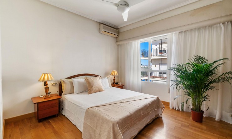 Revente - Apartamento - Torrevieja - Piscinas naturales